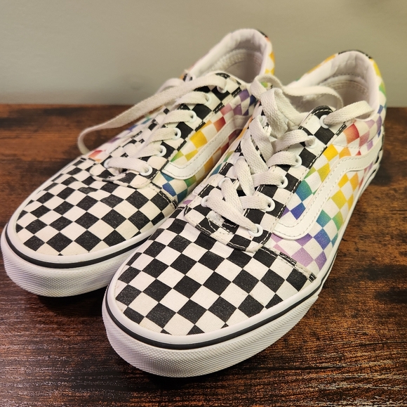 Vans rainbow checkerboard lace-up Sneakers size 7.5 - Picture 1 of 7